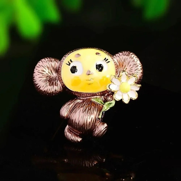 VQ Cheburashka Brooch - Picture 3 of 6